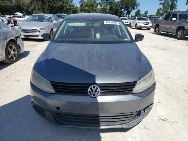 3VW2K7AJ5DM401577 - 2013 VOLKSWAGEN JETTA BASE رمادي صورة 5