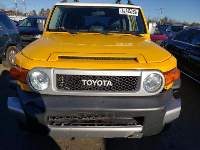 JTEBU11F580102729 - 2008 TOYOTA FJ CRUISER YELLOW photo 5