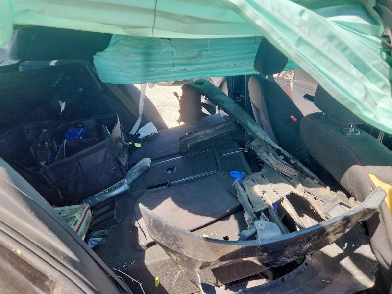 3VW5T7AUXKM012225 - 2019 VOLKSWAGEN GTI S BLACK photo 10