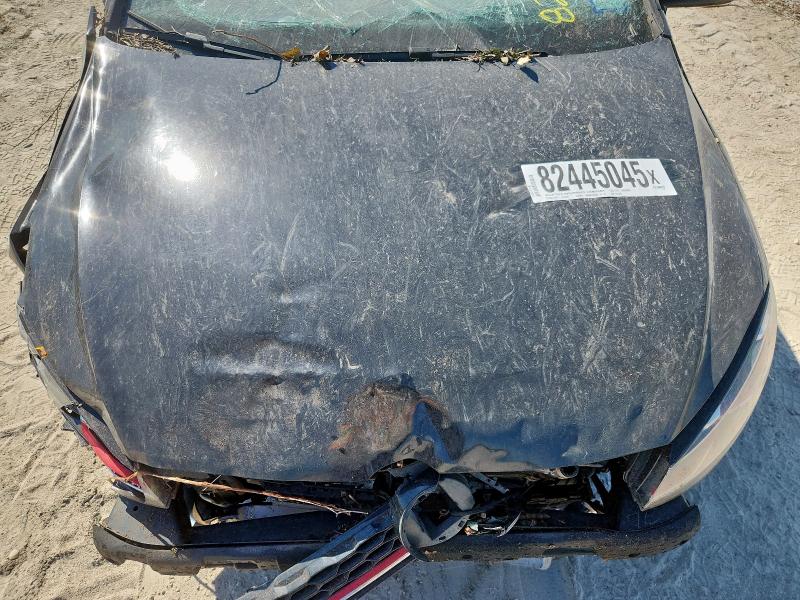 3VW5T7AUXKM012225 - 2019 VOLKSWAGEN GTI S BLACK photo 11