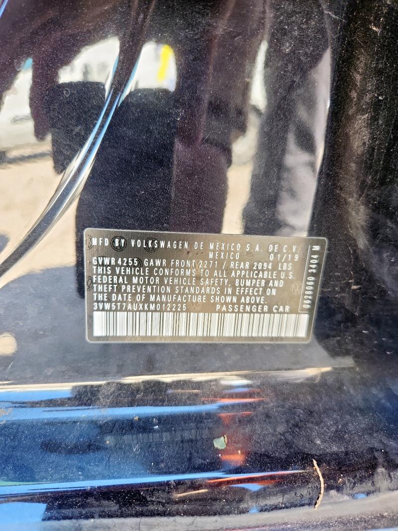 3VW5T7AUXKM012225 - 2019 VOLKSWAGEN GTI S BLACK photo 13