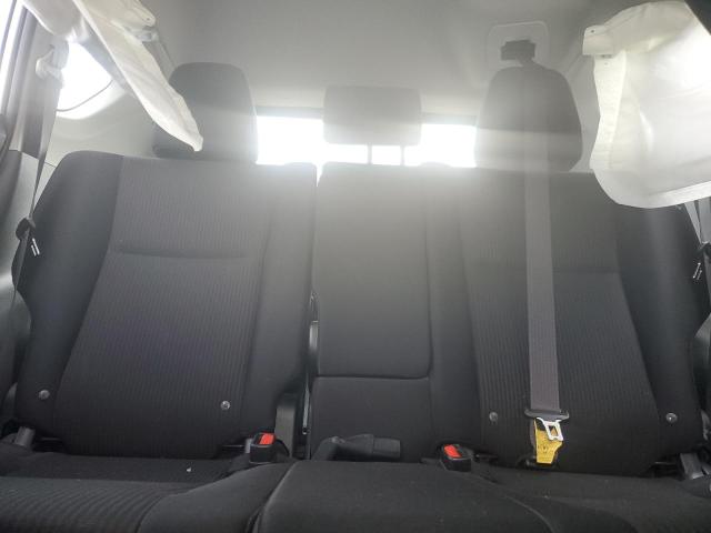 JTMZFREV9JJ197244 - 2018 TOYOTA RAV4 LE WHITE photo 10