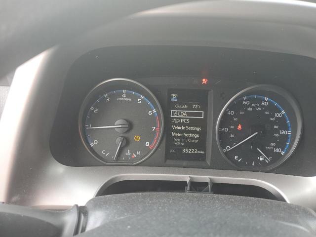 JTMZFREV9JJ197244 - 2018 TOYOTA RAV4 LE WHITE photo 9