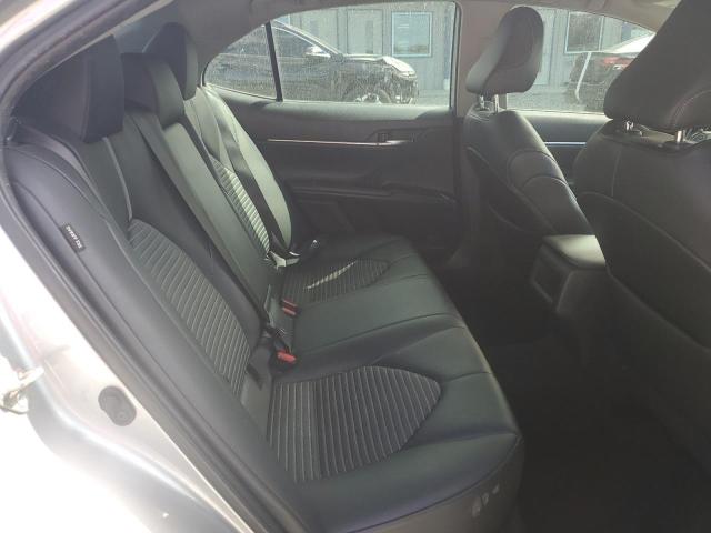 4T1G11AK5LU873673 - 2020 TOYOTA CAMRY SE SILVER photo 10