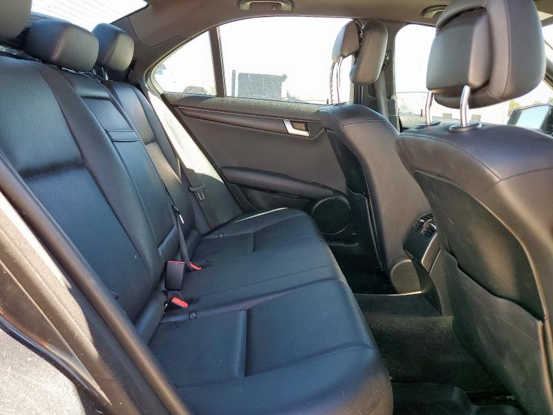WDDGF8BB4CA726684 - 2012 MERCEDES-BENZ C 300 4MATIC BLACK photo 10