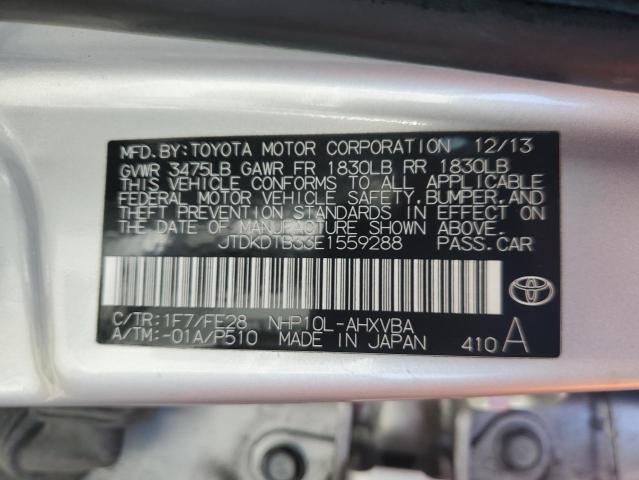 JTDKDTB33E1559288 - 2014 TOYOTA PRIUS C SILVER photo 12