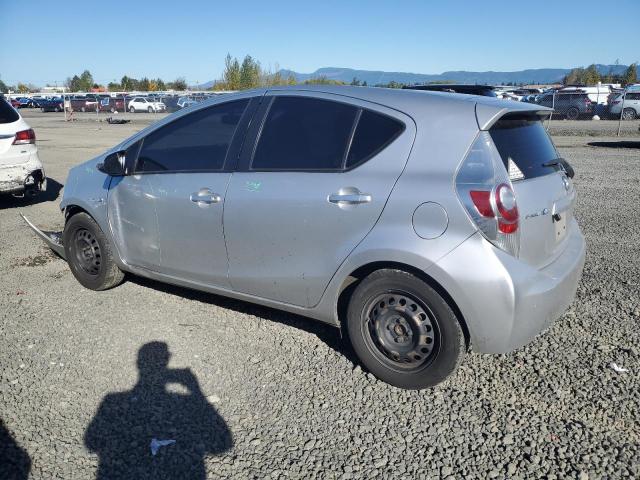JTDKDTB33E1559288 - 2014 TOYOTA PRIUS C SILVER photo 2