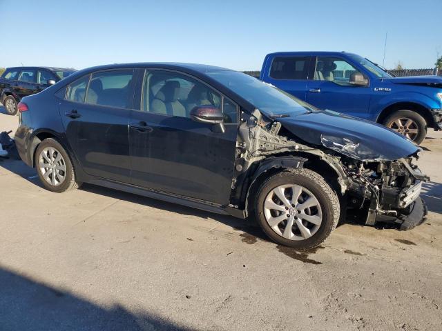 JTDEPRAEXLJ092684 - 2020 TOYOTA COROLLA LE BLACK photo 4
