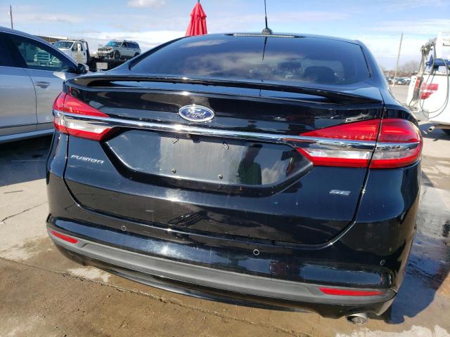 3FA6P0H72HR416138 - 2017 FORD FUSION SE BLACK photo 6