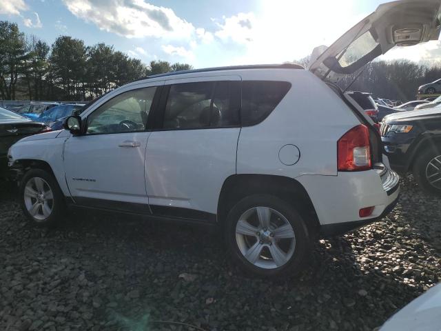 1J4NF1FB0BD194070 - 2011 JEEP COMPASS SPORT WHITE photo 2