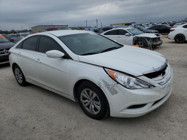 5NPEB4AC0CH457656 - 2012 HYUNDAI SONATA GLS WHITE photo 4