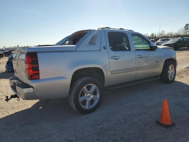 3GNMCEE01DG296041 - 2013 CHEVROLET AVALANCHE LS SILVER photo 3