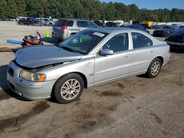 2005 VOLVO S60, 