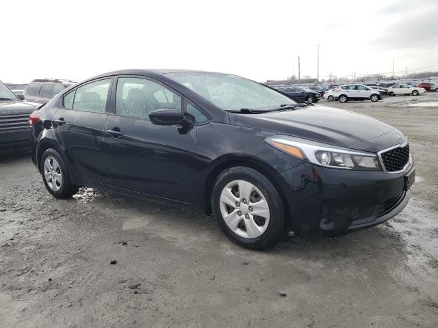 3KPFL4A72JE212864 - 2018 KIA FORTE LX BLACK photo 4