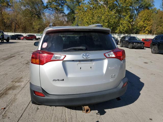 2T3RFREV1FW346951 - 2015 TOYOTA RAV4 XLE SILVER photo 6