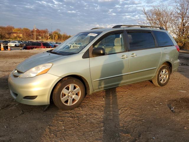 2010 TOYOTA SIENNA CE, 