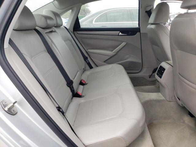 1VWBS7A34FC021619 - 2015 VOLKSWAGEN PASSAT SE SILVER photo 10