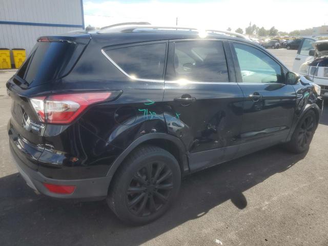 1FMCU9J95HUC30376 - 2017 FORD ESCAPE TITANIUM შავი ფოტო 3