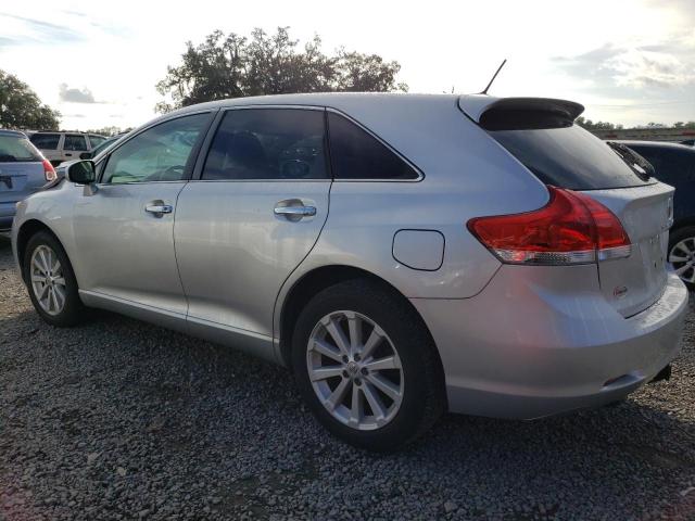 4T3ZA3BB1AU030321 - 2010 TOYOTA VENZA SILVER photo 2