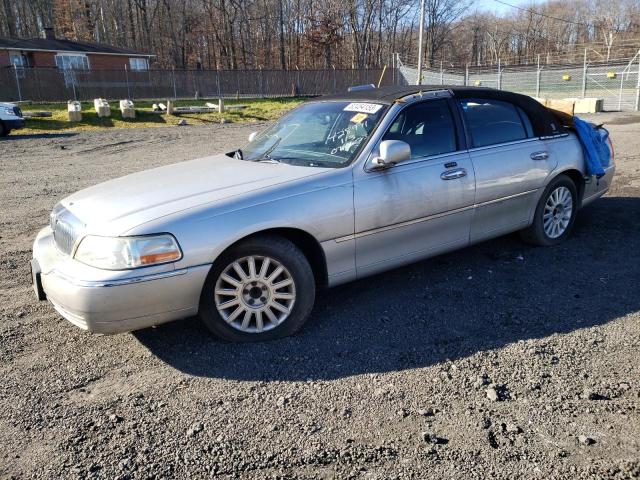 1LNHM81W53Y633801 - 2003 LINCOLN TOWN CAR EXECUTIVE SILVER photo 1