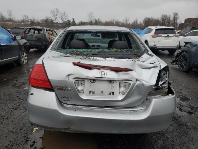 1HGCM56167A079985 - 2007 HONDA ACCORD VALUE SILVER photo 6