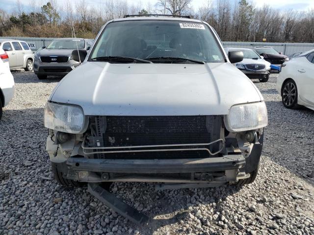 1FMYU02184KA71160 - 2004 FORD ESCAPE XLS SILVER photo 5