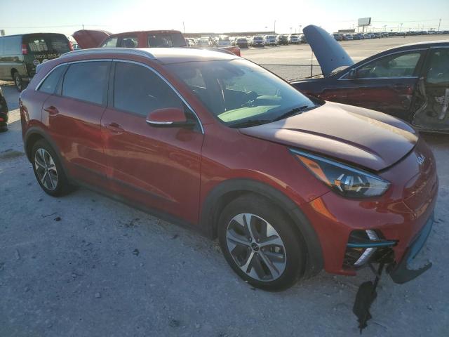 KNDCC3LG3N5142237 - 2022 KIA NIRO S RED photo 4