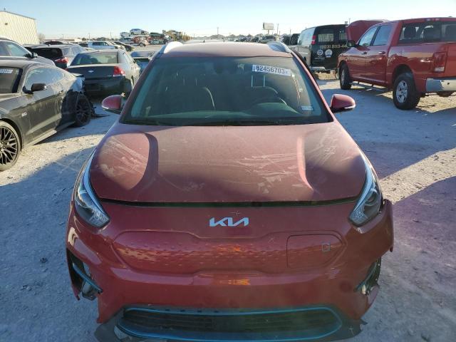 KNDCC3LG3N5142237 - 2022 KIA NIRO S RED photo 5