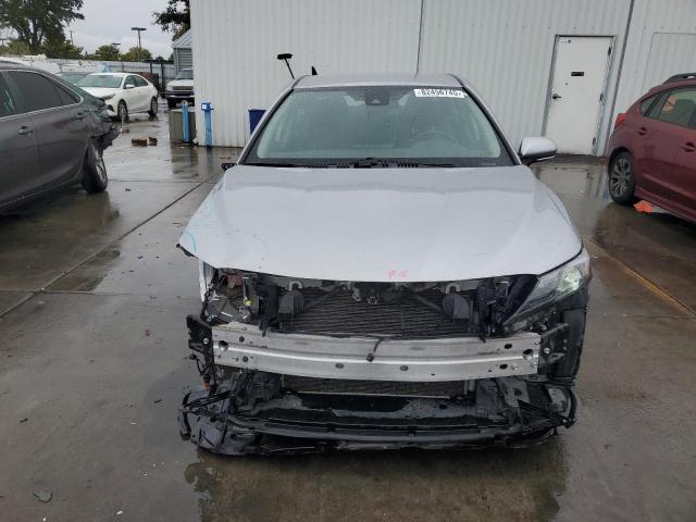 4T1G11AKXPU786826 - 2023 TOYOTA CAMRY SE NIGHT SHADE SILVER photo 5