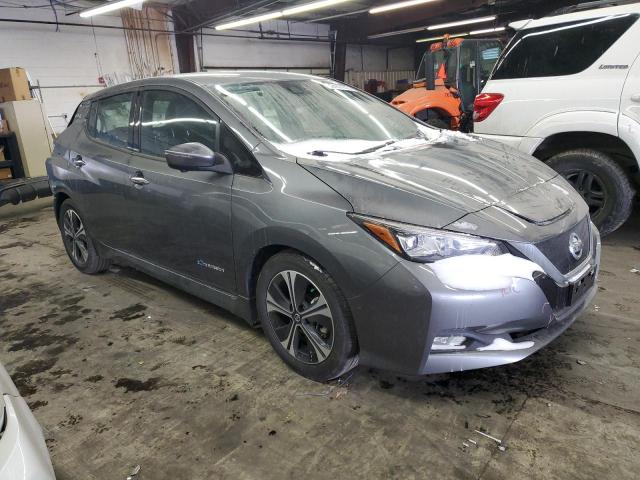 1N4AZ1CP2KC302972 - 2019 NISSAN LEAF S SILVER photo 4