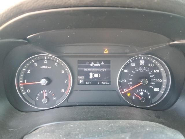 3KPF24AD1LE208218 - 2020 KIA FORTE FE BLACK photo 9