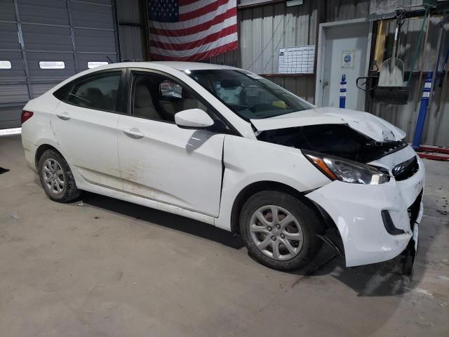 KMHCT4AEXDU393571 - 2013 HYUNDAI ACCENT GLS WHITE photo 4