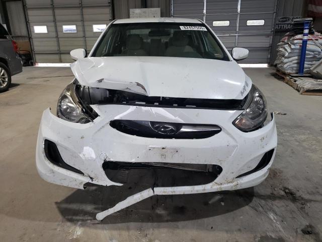 KMHCT4AEXDU393571 - 2013 HYUNDAI ACCENT GLS WHITE photo 5