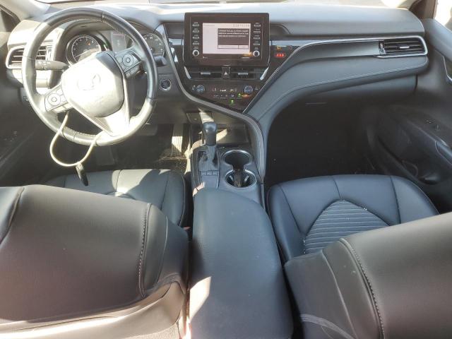 4T1T11AK9NU686096 - 2022 TOYOTA CAMRY SE ვერცხლისფერი ფოტო 8