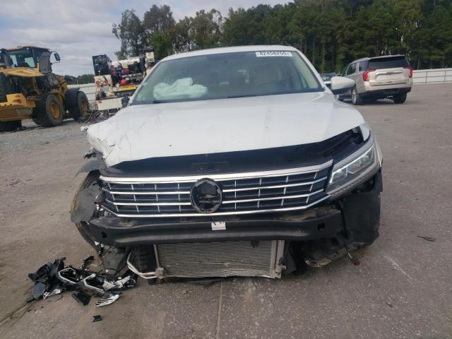 1VWBT7A36HC013909 - 2017 VOLKSWAGEN PASSAT SE თეთრი ფოტო 5