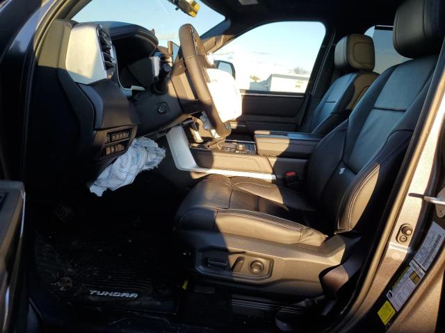 5TFNC5DB5RX067977 - 2024 TOYOTA TUNDRA CREWMAX PLATINUM ოქროსფერი ფოტო 7