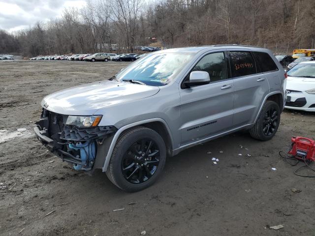 1C4RJEAG0JC493675 - 2018 JEEP GRAND CHER LAREDO SILVER photo 1