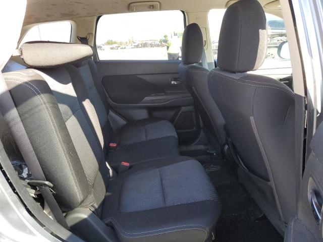 JA4AZ3A39GZ039822 - 2016 MITSUBISHI OUTLANDER SE 银色 照片 10