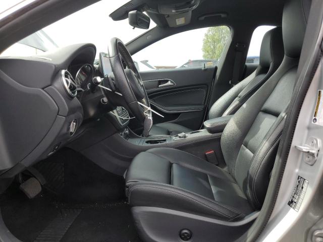 WDDSJ4EB4GN386027 - 2016 MERCEDES-BENZ CLA 250 银色 照片 7