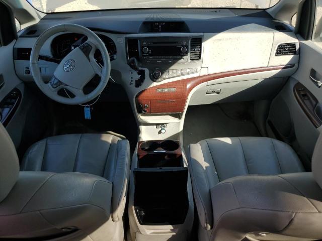 5TDYK3DC6CS182081 - 2012 TOYOTA SIENNA XLE ნაცრისფერი ფოტო 8