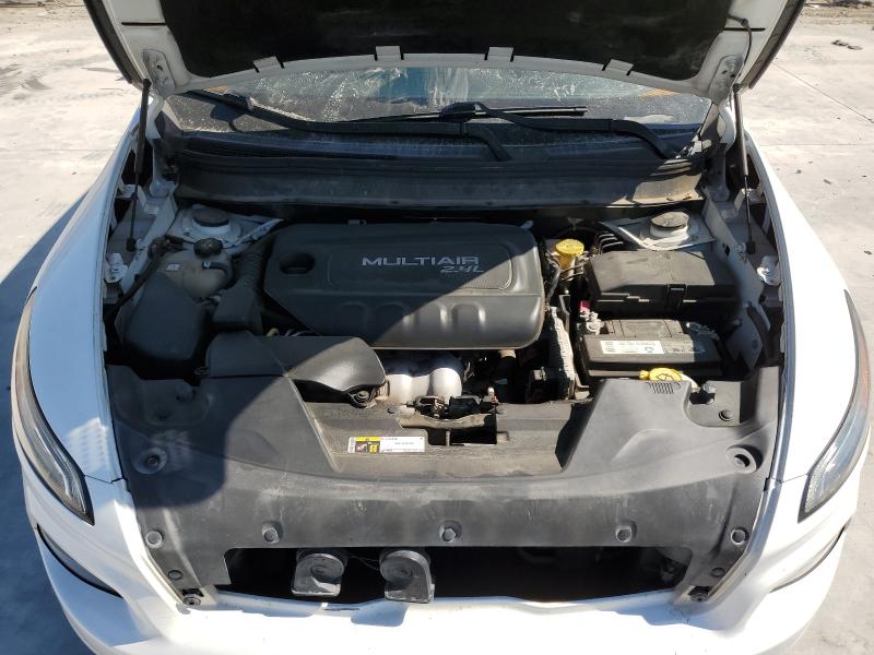 1C4PJLCB9GW363723 - 2016 JEEP CHEROKEE LATITUDE WHITE photo 12