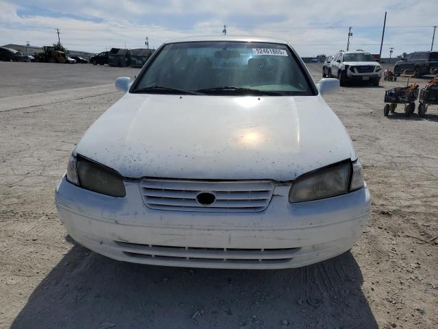 4T1BG22K3WU357538 - 1998 TOYOTA CAMRY CE თეთრი ფოტო 5