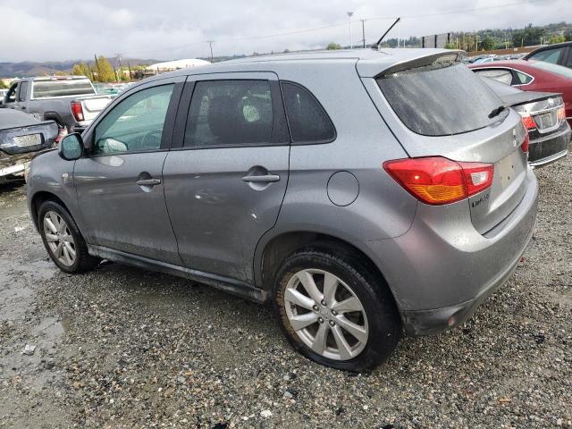 4A4AP3AU7FE050563 - 2015 MITSUBISHI OUTLANDER ES GRAY photo 2