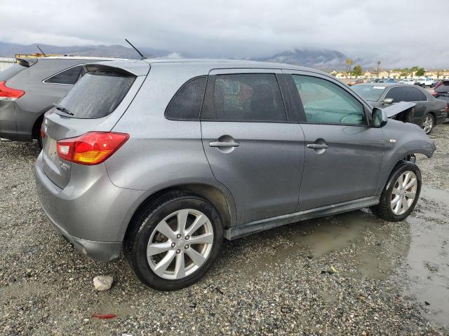 4A4AP3AU7FE050563 - 2015 MITSUBISHI OUTLANDER ES GRAY photo 3