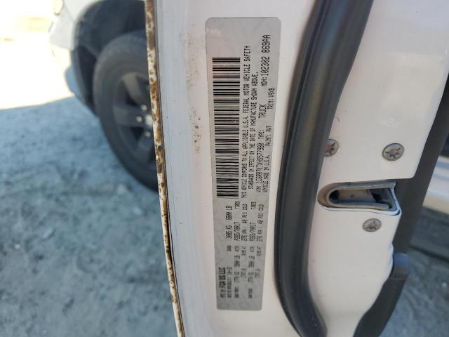 1C6RR7KTXHS577980 - 2017 RAM 1500 ST WHITE photo 12