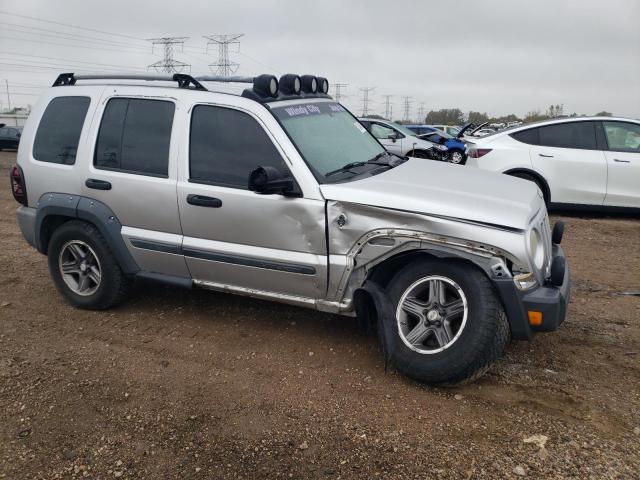 1J4GL38K76W219079 - 2006 JEEP LIBERTY RENEGADE Արծաթագույն լուսանկար 4