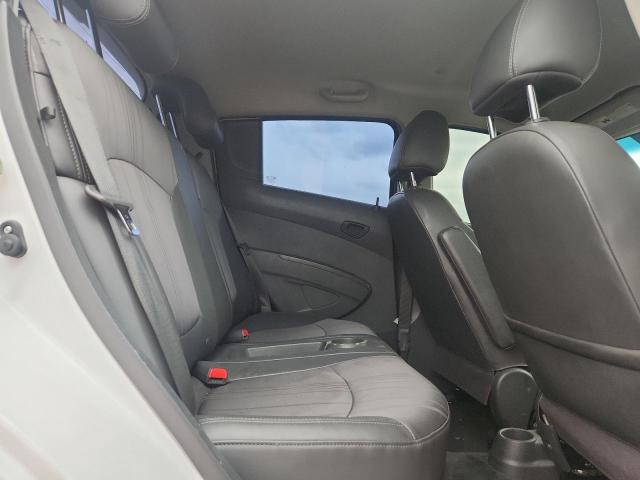 KL8CD6S94EC513475 - 2014 CHEVROLET SPARK 1LT Blanc photo 10