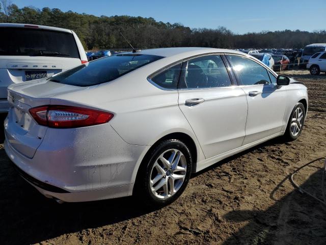 1FA6P0H7XE5374073 - 2014 FORD FUSION SE WHITE photo 3