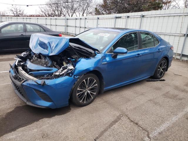 4T1B21HK0JU008037 - 2018 TOYOTA CAMRY HYBRID BLUE photo 1