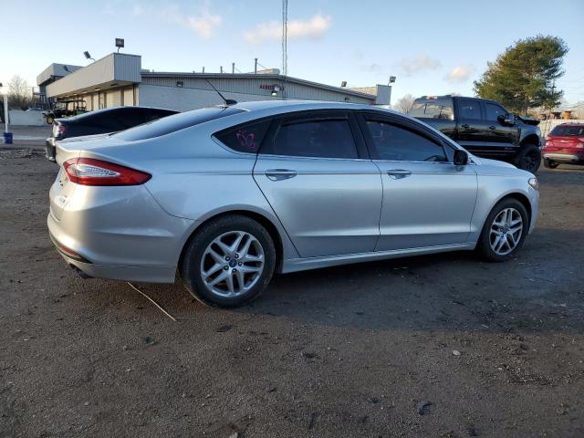 1FA6P0HD7E5364736 - 2014 FORD FUSION SE SILVER photo 3